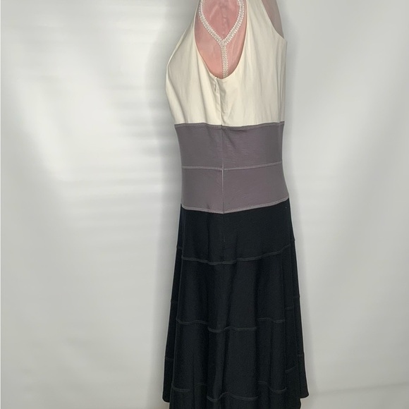 PAULE Ka colour block gorgeous dress. - Picture 7 of 11